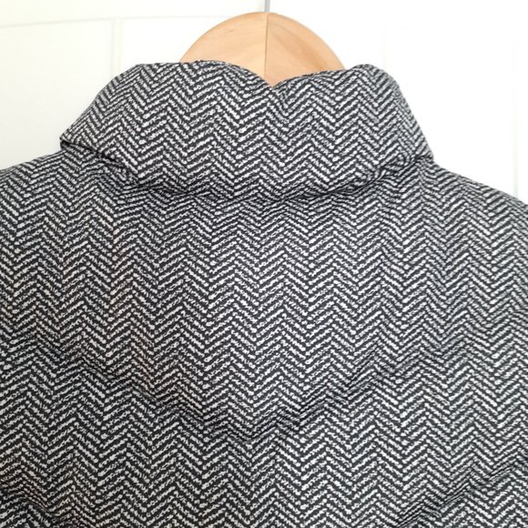 Lands' End Down Quilted Puffer Vest Black & White Herringbone Size XS - Picture 6 of 10